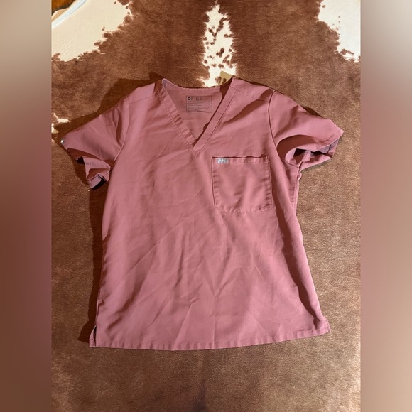 Figs Technical Collection scrub top 
size medium - Picture 1 of 3